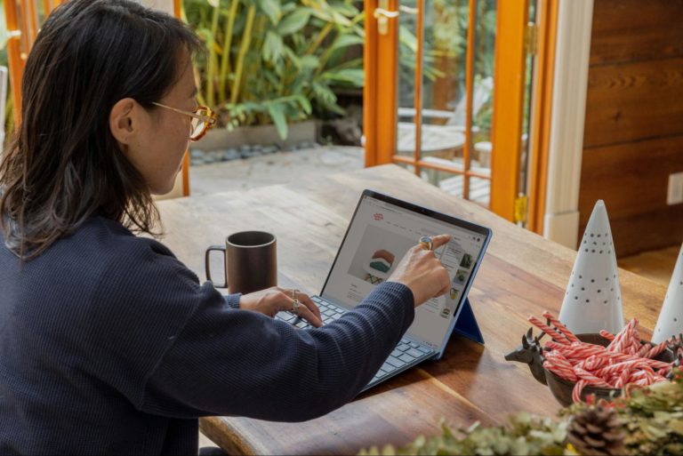 Empowering Entrepreneurial Dreams: Coworking Spaces as Launchpads for Startups 
